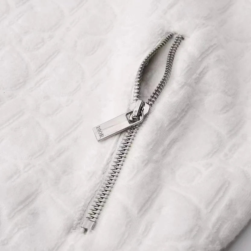 White Oblique Towel Hoodie – Savonches